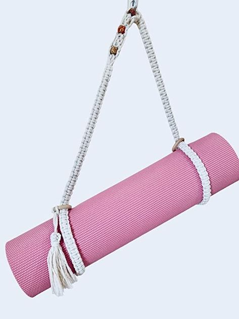 Cute yoga mat strap. Macrame yoga mat strap. Adjustable yoga mat strap Cute Yoga Mat, Yoga Mat Carrier, Yoga Mat Strap, Boho Yoga, Yoga Strap, Floor Workouts, Yoga Towel, White Bread, Yoga Mat