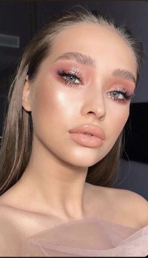 Peach Makeup Look, Rosa Make-up, Pastel Makeup, Peach Makeup, Pink Eye Makeup, Magical Makeup, Glossy Makeup, Smink Inspiration, Beauty Make-up