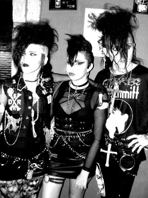 80s Goth Fashion, Deathrock Fashion, 80s Goth, Goth Music, Punk Culture, Goth Subculture, Trad Goth, Punk Clothing, Goth Look