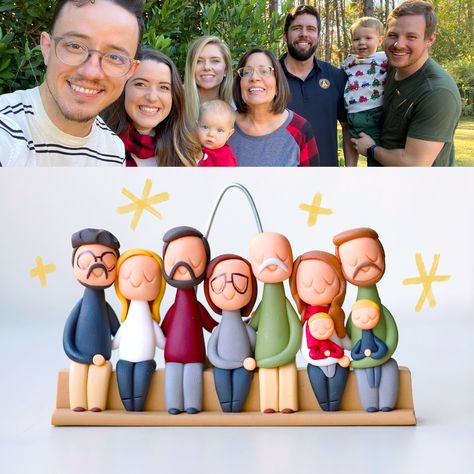 Little extended family! I'm taking Father's Day portrait orders until May 26, 2021! You can order custom clay portraits as the perfect gift this year. Each miniature portrait is handmade with Sculpey polymer clay by Laura, clay artist and owner of Little Clay Land! - Order your own at littleclayland.com/shop Clay Family Sculpture, Polymer Clay Human Figures, Clay Family Portraits, Polymer Clay Portrait, Polymer Clay Person, Polymer Clay Family Ornaments, Polymer Clay Gifts Diy, Mini Clay People, Clay People Easy