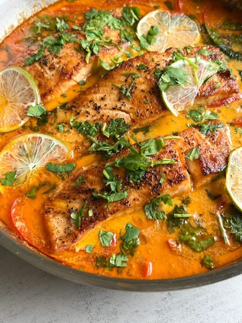 Coconut Curry Salmon - Something Nutritious Salmon Recipes Curry, Salmon Coconut Curry, Coconut Curry Salmon, Curry Salmon, Salmon Curry, Canned Salmon Recipes, Red Curry Sauce, Bowl Of Rice, Lemon Salmon