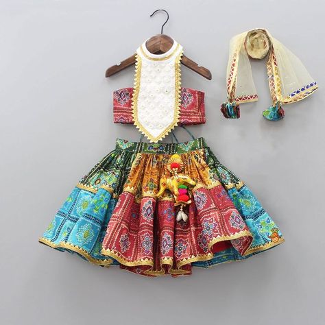 Short Lehenga, Girls Party Outfits, Little Muffet, Kids Dress Collection, Navratri Dress, Kids Blouse Designs, Halter Neck Crop Top, Kids Blouse, Kids Frocks Design