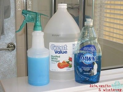 Tub Cleaner, Homemade Cleaning Products, Household Cleaner, Diy Cleaners, Cleaning Recipes, Soap Scum, Bright Ideas, Cleaners Homemade, Homemade Remedies