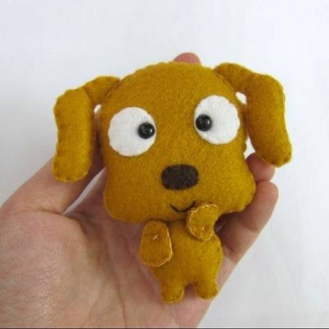 Felt Dog Pattern, Knitting Needle Size Chart, Felt Critters, Dog Sewing Patterns, Felt Dog, Felt Animal, Basic Sewing, Felt Dogs, Knitting Needles Sizes