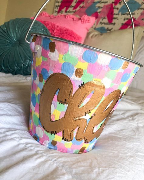 Easter buckets are in 🐇🌟🤍💗 Painted Easter Baskets, Painted Buckets, Personalized Easter Bucket, Bucket Gifts, Bucket Ideas, Easter Buckets, Personalized Easter Gifts, Gift Storage, Personalized Easter Basket