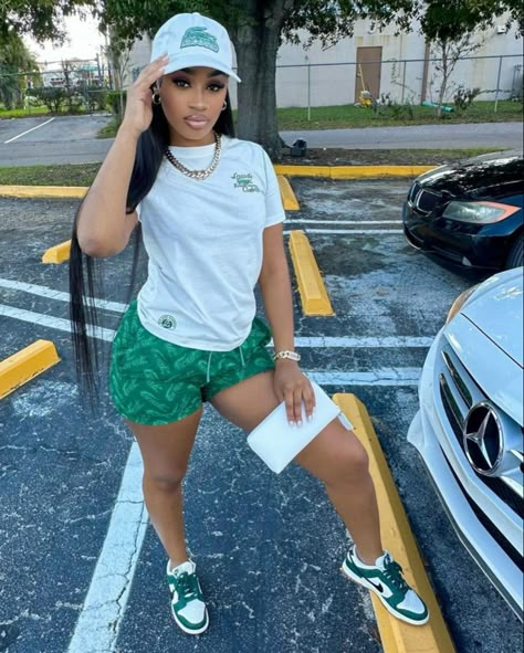 Lacoste Outfit Women, Lacoste Outfit, Fly Outfit, Clueless Outfits, Stylish Summer Outfits, Chill Fits, Cute Lazy Day Outfits, Tomboy Style Outfits, Chill Outfits