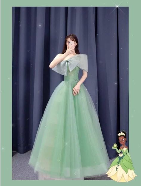 Ball Gowns Green, Wedding Korea, Ethereal Dresses, Split Prom Dresses, Ruffle Prom Dress, Beautiful Long Dresses, Soiree Dress, Dress Design Drawing, Green Pastel