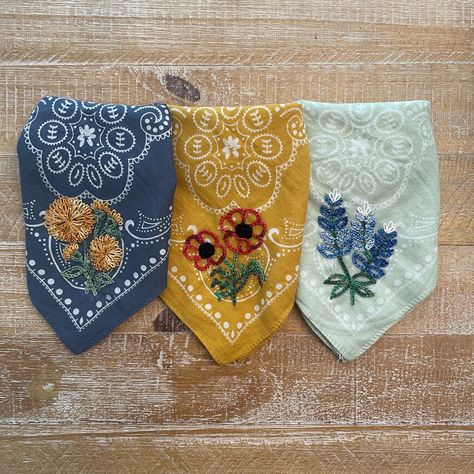 Hand Embroidered Bandana Marigolds Initials or Name Customization Bridesmaid, Bachelorette, Girls Trip or Mothers Day Gift - Etsy Embroidered Bandana Diy, Embroidered Bandana, Bandana Crafts, Bandanas Diy, Hand Embroidered Gifts, Bridesmaid Bachelorette, Embroidered Handkerchief, Embroidered Gifts, Embroidery Gifts