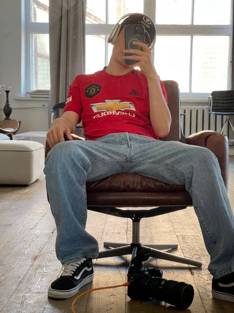 Red jersey manchester united jeans Manchester United Jersey Outfit, Manchester United Outfit, Manchester United 2023, Manchester United Jersey, Red Jersey, Jersey Outfit, 2023 2024, Manchester United, Manchester