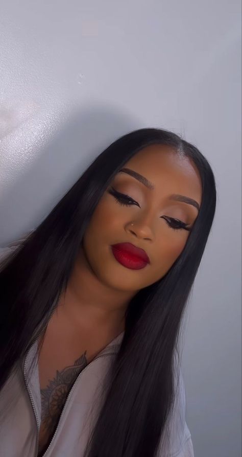 Natural Glam Makeup Black Women Red Lip, Rich Off Makeup, Natural Beat With Red Lips Black Women, Holiday Makeup Black Women, Soft Glam With Red Lip Black Women, Soft Red Lip Makeup Look, Natural Makeup With Red Lipstick, Classy Makeup Black Women, Red Lip Looks Black Women