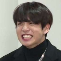 Jungkook Smile, Jungkook Oppa, Boy Idols, Memes Kpop, Bulletproof Boy Scouts, Meme Faces, Jung Kook, Jungkook Cute, Happy Smile