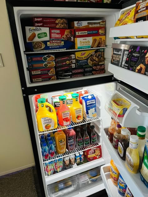 Best Low Carb Snacks, Snack Station, Food Pantry Organizing, Jimmy Dean, Junk Food Snacks, Apartment Living Room Design, Future Apartment Decor, Food Babe, Food Therapy