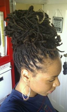 Loc Bun Jumbo Twist Braids, Loc Buns, Locs Inspiration, Loc Bun, Loc Updo, Locs Styles, Synthetic Braiding Hair, Women Picture, Beautiful Locs