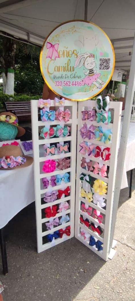 Hair Bow Boutique Display, Bows Display Ideas, Hair Bow Booth Display Ideas, Bow Vendor Booth Display Ideas, Hairbow Displays Craft Fairs, Bow Display Craft Show, Boutique Pop Up Shop Display Ideas, Craft Booth Design, Hair Bow Display