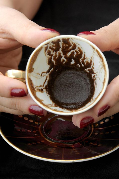 Coffee is powerful stuff, sure, but is it that powerful? Turkish Coffee Reading, Coffee Cup Reading, Coffee Cup Images, Turkish Coffee Cups, Coffee Reading, Coffee Uses, Pot Designs, Fortune Telling, Psychic Reading