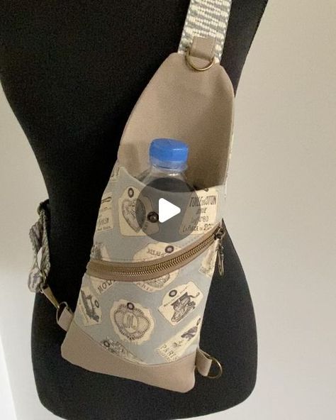 Katie Tedeschini on Instagram: "Can it fit a water bottle? Swipe to see!! The #minitravelerpouch  pattern by @kandoucrafts is such a clever pattern. I have 2 more in the works….. then I must focus!  #slingbag #bagmaker #sewistofinstagram" Bottle Sling Diy, Water Bottle Bag Sewing Pattern, Bottle Bag Sewing Pattern, Small Bag Pattern, Diy Water Bottle, Bottle Sling, Holster Bag, Water Bottle Bag, Water Bottle Carrier