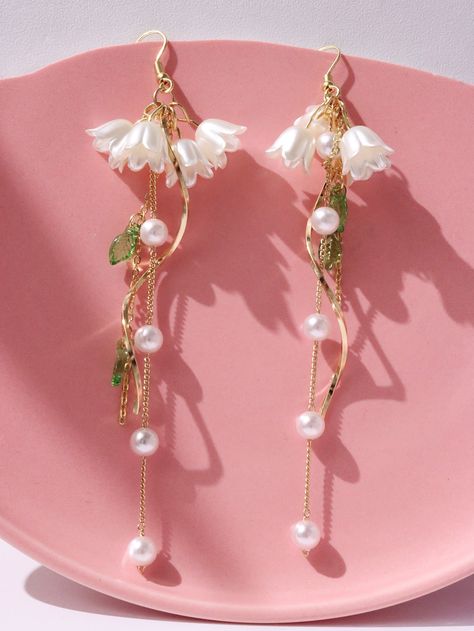 Anting Manik, Pearl Decor, Watches Women Fashion, Fancy Jewelry, Dream Jewelry, Pearl Color, Pretty Jewellery, Pearl Drop Earrings, Cute Jewelry