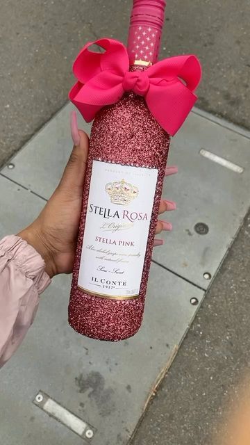 Stella Rosa Wine Bottle Decor, Glitter Wine Bottles Diy, Bedazzled Bottles, Blinged Bottles, Stella Rosa Wine, Glitter Bottles, Bedazzled Bottle, Alcohol Bottle Crafts, Glitter Wine Bottles