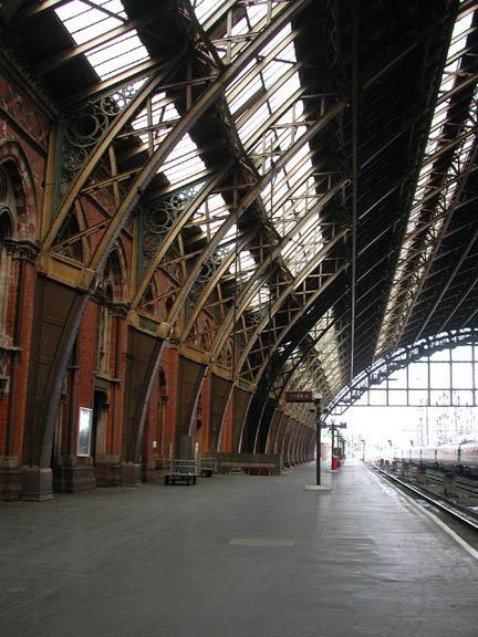 "The arch of the glass-and-iron train shed spans 240 feet and is over 100 feet high at its apex. This superb construction was an outstanding feat of Victorian engineering Victorian Train Station, Victorian Glasses, St Pancras Station London, Victorian Train, Arch Ways, Backyard Trellis, Cast Iron Architecture, Iron Arch, St Pancras Station