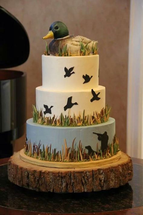 I'm in love with this cake. OH MY ~DLA Duck Hunting Cakes, Hunting Birthday Cakes, Hunting Cake, Grooms Cakes, Duck Cake, Hunting Birthday, Duck Birthday, Fish Cake, A Duck