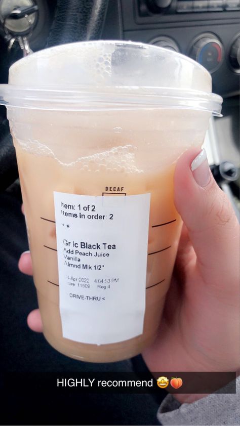 Peach Milk Tea Starbucks, Black Tea With Peach Juice Starbucks, Starbucks Peach Green Tea Recipe, Peaches And Cream Starbucks Drink, Peach Green Tea Starbucks, Peach Oolong Tea, Peach Juice, Starbucks Drinks Recipes, Peaches N Cream