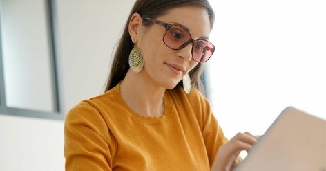 Tinted Eyeglasses for Indoor Use: 7 Things to Know Light Sensitivity Glasses, Tinted Eyeglasses, Glasses Inspo, Tinted Glasses, Light Sensitivity, Four Eyes, Blog Ideas, Butterfly Frame, Colour Tint