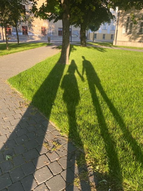 Park Walks Aesthetic, Church Dates Couple, Park Couple Aesthetic, Walk In The Park Date, Park Date Aesthetic, Hart Aesthetic, Summer Couple Pictures, Walk Date, Alphabet Dating