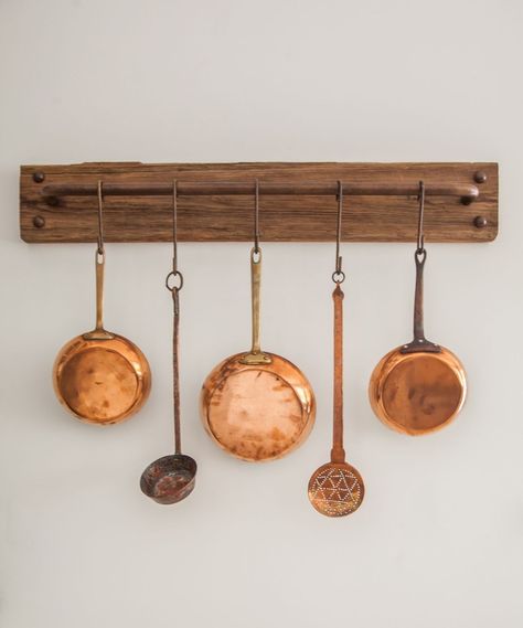 Copper Pots Display, Rustic Pot Racks, Creative Kitchen Storage, Kitchen Wall Rack, Marie Flanigan Interiors, Rustic Pot, Marie Flanigan, Cheap Rustic Decor, Modern Farmhouse Living Room Decor