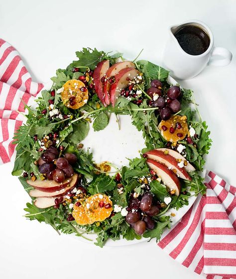 Salad Wreath, Food Wreath, Wreath Recipe, Importance Of Rest, Holiday Salad, Rest And Recovery, Vegetarian Thanksgiving Recipes, Christmas Salad, Holiday Salads