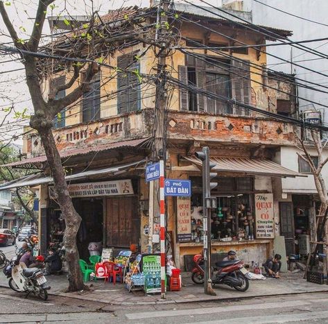 Hanoi Old Quarter, Line Art Images, Beautiful Scenery Photography, Building Illustration, Ancient Beauty, Landscape Art Painting, Landscape Drawings, Urban Sketching, Street Photo