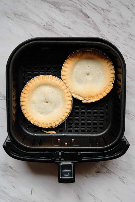 Frozen Pot Pies In Air Fryer, Air Fryer Pot Pie Frozen, Air Fryer Frozen Meat Pies, Banquet Pot Pies In Air Fryer, Frozen Chicken Pot Pie In Air Fryer, Frozen Pot Pie In Air Fryer, Airfryer Pies, Air Fryer Pot Pie, Pot Pies In Air Fryer