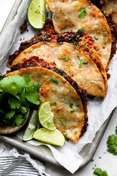 Bean Tacos Vegetarian, Crispy Black Bean Tacos, Crispy Black Bean, Tacos Vegetarian, Black Bean Tacos, Bean Tacos, Tasty Vegetarian Recipes, Vegetarian Dinners, Meatless Meals