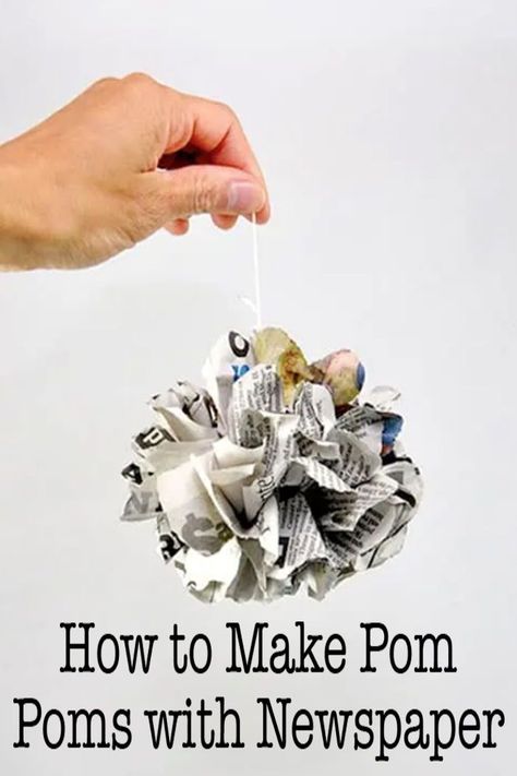 This newspaper craft is so easy and budget friendly – make poms that would be perfect for parties or in your home decorating! Recycled Party Decorations, Upcycled Party Decorations, Newspaper Christmas Decorations, Craft Ideas With Newspaper, Newspaper Party Decorations, Newspaper Theme Party, Newspaper Craft For Kids, Newspaper Art Diy Creative, Crafts With Newspaper