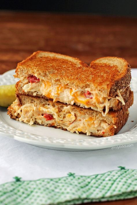 Pimento Cheese Chicken, Cheese Panini, Chicken Salad Sandwiches, Pimento Cheese Recipes, Pimiento Cheese, Panini Recipes, Cold Sandwiches, Cheese Stuffed Chicken, Sandwich Ingredients