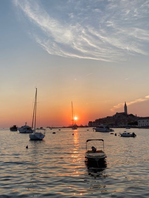 July Vibes Aesthetic, Summer In Croatia, Croatia Rovinj, Croatia Sunset, Croatia Aesthetic, Croatia Food, Weather Aesthetic, Rovinj Croatia, Travel Croatia