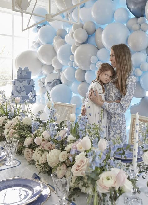 Luxury Baby Shower Ideas Boy, Bris Decor, Elegant Baby Boy Shower Ideas, Light Blue Baby Shower Ideas, Blue And White Baby Shower Ideas, Luxury Baby Shower Ideas, Classy Baby Shower Ideas, Lamb Baby Shower Theme, Luxury Baby Shower