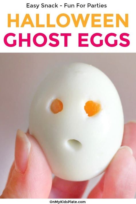 Need spooky halloween food ideas or halloween snacks? Hardboiled ghost eggs are perfect for a spooky snack, a Halloween party or a classroom snack. Easy and healthy, these ghosts are always a hit. #onmykidsplate #halloweenfood #hallloweensnacks #lunchboxides #eggs #harboiledeggs #bentobox #ghost Halloween Party Food Recipes, Recipes Kids Love, Healthy Halloween Party Food, Ghost Food, Classroom Snacks, Healthy Party Snacks, Creepy Food, Meals Kids Love, Egg Snacks