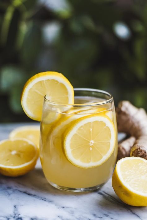 A photo of a  Lemon Ginger Detox Drink a Detox meals Gut Health Water, Gut Healing Drink Recipes, Detox Recipes Drinks, Detox Foods Recipes, How To Detox Your Body Cleanses, Fresh Ginger Uses, Best Detox Cleanse For Women, Detoxing Meals, Drink For Digestion