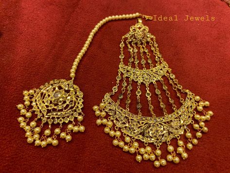 Teeka Designs In Gold, Teeka Designs, Mangtika Gold, Jhumar Tikka, Long Mangalsutra, Indian Gold Necklace Designs, Famous Warriors, Unique Gold Jewelry Designs, Bridal Jewelry Sets Brides