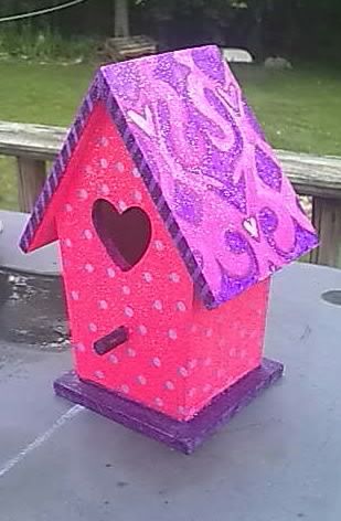 girly birdie house Barbie Bird House, Birdhouse Craft, Bird Houses Ideas Diy, Decorative Bird Houses, Bird Houses Painted, Bird Houses Diy, Bird Boxes, Bird Crafts, Miniature Diy