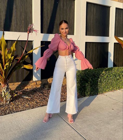 White Jeans And Pink Top Outfit, Wide Leg Pants Outfit White, Pink Top And White Jeans Outfit, White Bell Bottoms Outfit Summer, White Pants Party Outfit, Barbie Pants Outfit, How To Style Pink Crop Top, Pink Shirt With White Pants, White Jeans Pink Top Outfit