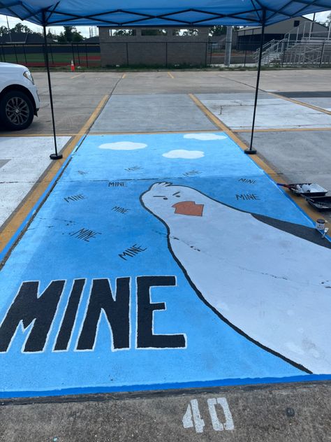 Senior Parking Spaces Dinosaur, Finding Nemo Parking Spot, Senior Parking Spaces Beach Theme, Easy Parking Spot Painting Ideas, Cute Parking Spot Painting Ideas, Funny Senior Parking Space Ideas, Highschool Parking Spot Ideas, Senior Parking Spot Painting, Senior Spots