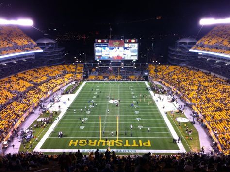 Watch a Pittsburgh Steelers game in Heinz stadium with my fam! Steelers Stadium, Heinz Field, Steelers Fan, Steelers Football, Vision Board Inspiration, Steel City, Football Stadiums, National Football League, Football League