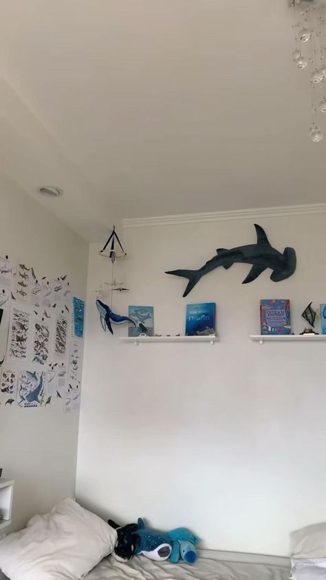 Diy Shark Room Decor, Ocean Decor Aesthetic, Ocean Core Aesthetic Bedroom, Cool Things To Put On Your Wall, Space Inspired Room, Ocean Themed Dorm Room, Room Decor Bedroom Beach, Ocean Aesthetic Room Decor, Marine Room Decor