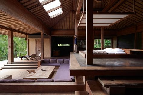 joglo vernacular house reassembles as indigo dyeing studio in bali Hillside House, Dark Hardwood, Hardwood Floors Dark, Ushuaia, Wood Siding, Family Living, Balinese, 인테리어 디자인, Tree House