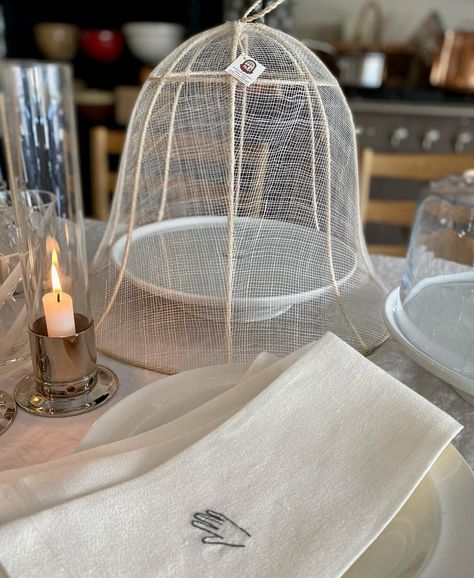 Foodcover in glass and netting is such a summer stable 🐝 Glass dome sold seperatly to fit pillivuit cakestand , or as a set with glas… | Instagram Food Domes, French Country Wedding, Cake Dome, Outdoor Food, Food Covers, Utila, Studio Mcgee, June 21, Parisian Chic