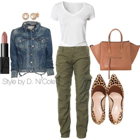 Olive Green Cargo Pants Outfit Work, Womens Green Cargo Pants Outfit, Green Khaki Pants Outfit, Army Green Cargo Pants Outfit, Olive Green Cargo Pants Outfit, Olive Cargo Pants Outfit, Army Green Pants Outfit, Khaki Cargo Pants Outfit, Green Cargo Pants Outfit