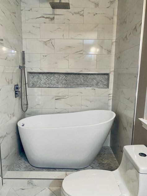 Bath, bathtub, shower, modern bath, modern bathtub Bathtub And Shower In Small Bathroom, Shower Into Bathtub, Tub In Shower Area Small Bathroom, Big Tub Small Bathroom, Free Standing Soaker Tub Shower Combo, Deep Tub Bathroom, Small Soaker Tub Shower Combo, Main Bathroom Ideas With Tub, Small Tubs For Small Bathrooms