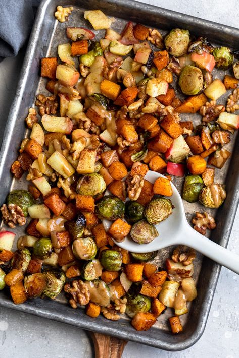 Fall Harvest Bake With Maple Mustard Sauce - Dash of Mandi Maple Mustard Sauce, Roasted Fall Vegetables, Butternut Squash Apple, Fall Veggies, Maple Mustard, Baked Veggies, Mustard Sauce, Dinner Side Dishes, Paleo Dinner