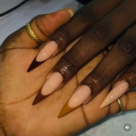 Stilleto Nails Mid Length, Fall Nails By Skin Tone Range, Nude Stiletto Nails, Medium Stiletto Nails, Do It Yourself Nails, Stilleto Nails Designs, Brown Acrylic Nails, Stiletto Nails Designs, Short Square Acrylic Nails